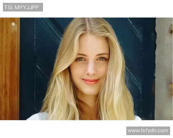 你能猜出这位足球明星的女友是谁吗让我们一起揭开她的神秘面纱吧